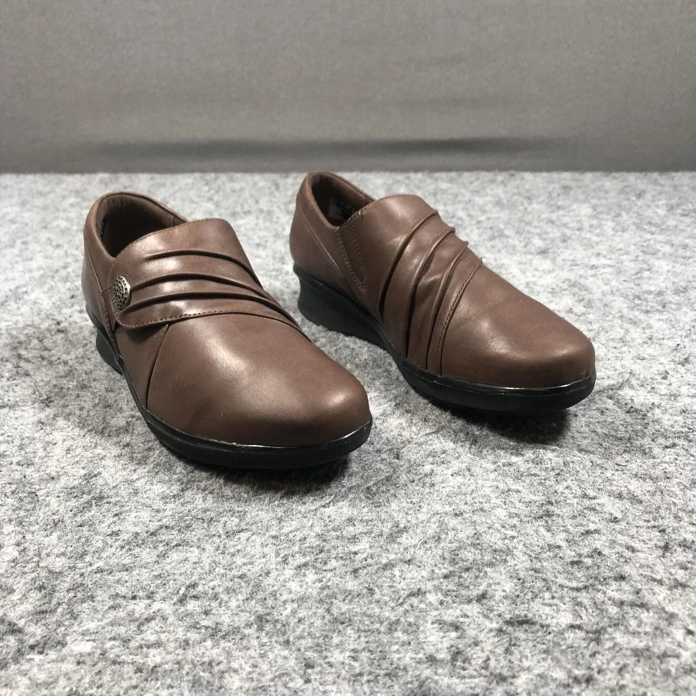 Clarks Collection Shoes Womens Size 7 Brown Leather Slip On Comfort Loafers